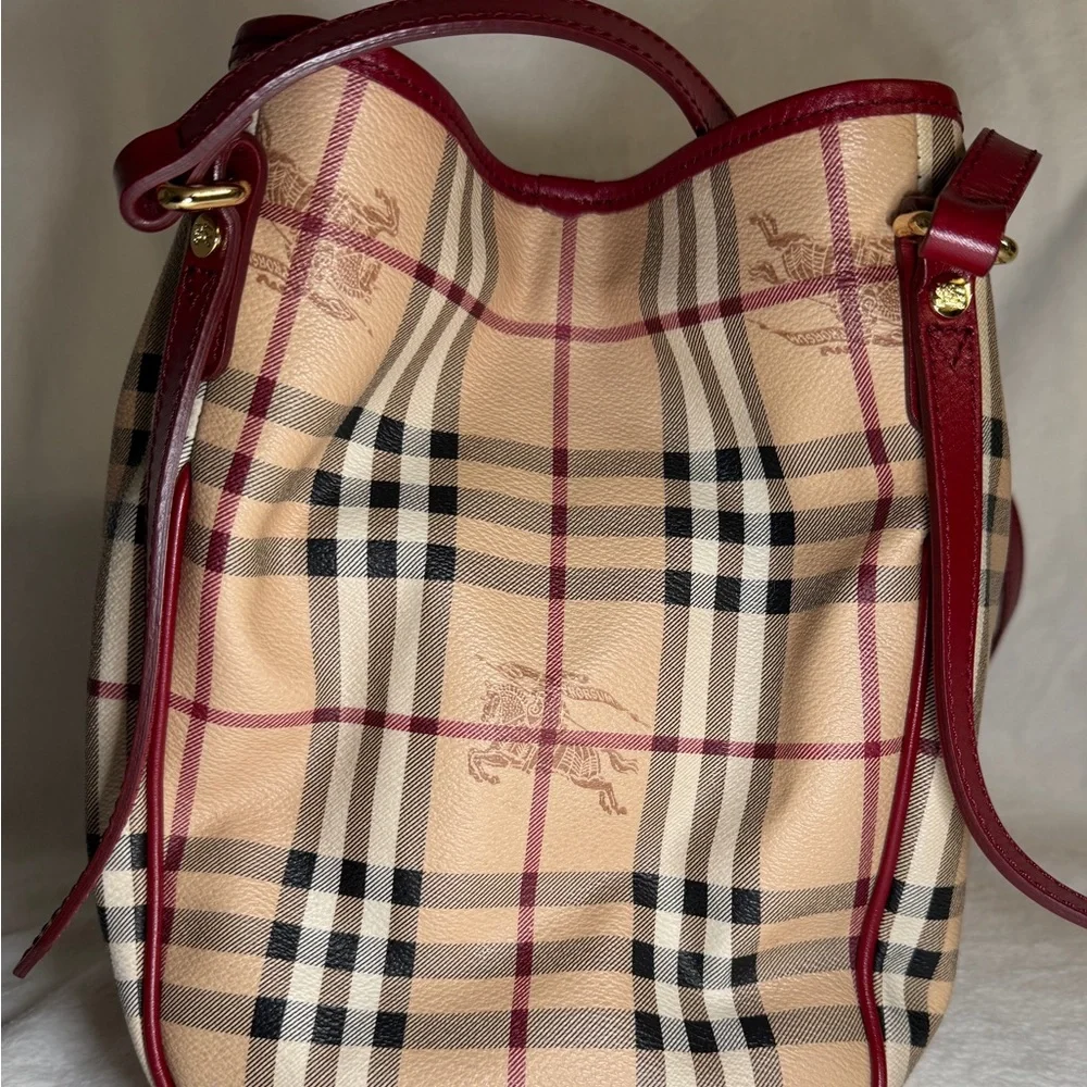 Burberry Tan Plaid Tote with Burgundy Trim - Picture 4 of 9